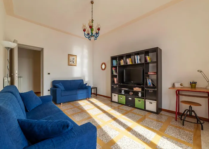 Guesthost - Bright And Roomy In Flaminio District *
