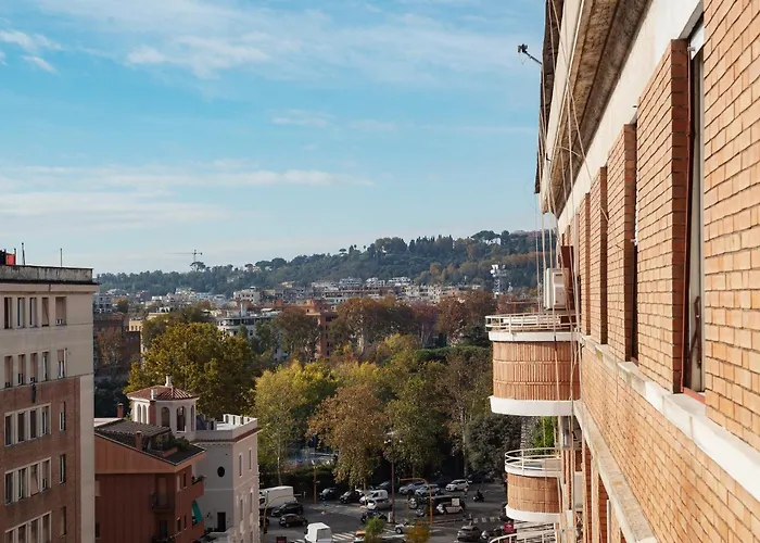 Guesthost - Bright And Roomy In Flaminio District